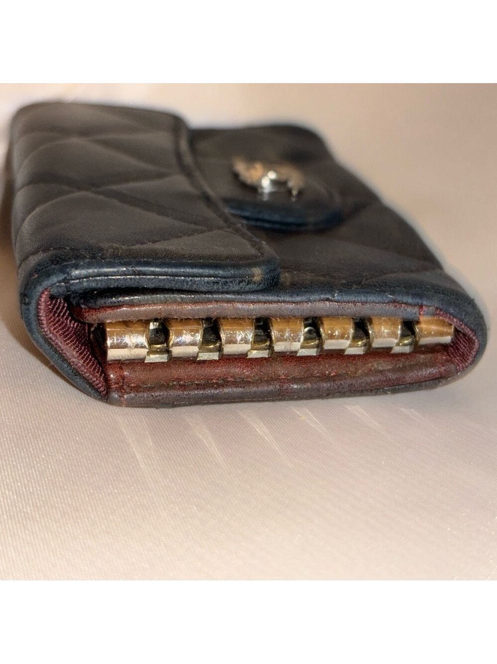 CHANEL Calfskin Black Soft Quilted Leather Key Case - Very good condition - Picture 5 of 14